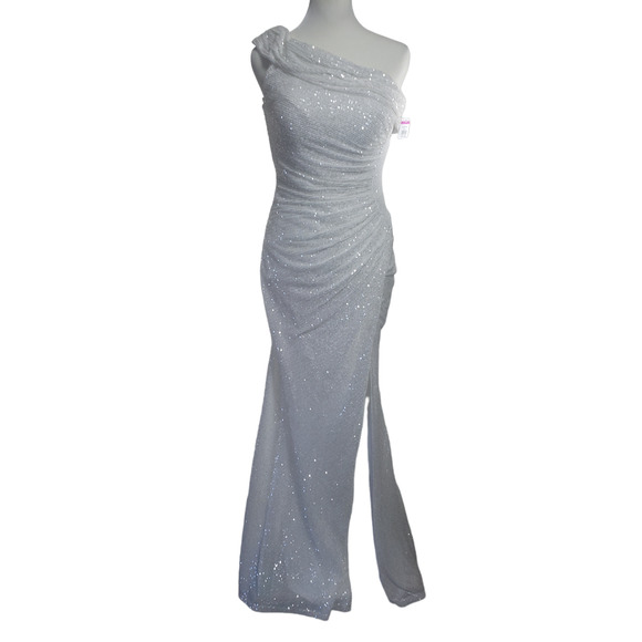 La Femme White Sequin Bodycon One Shoulder Gown sz 6 Fairy Whimsicle Romantic - Picture 1 of 11